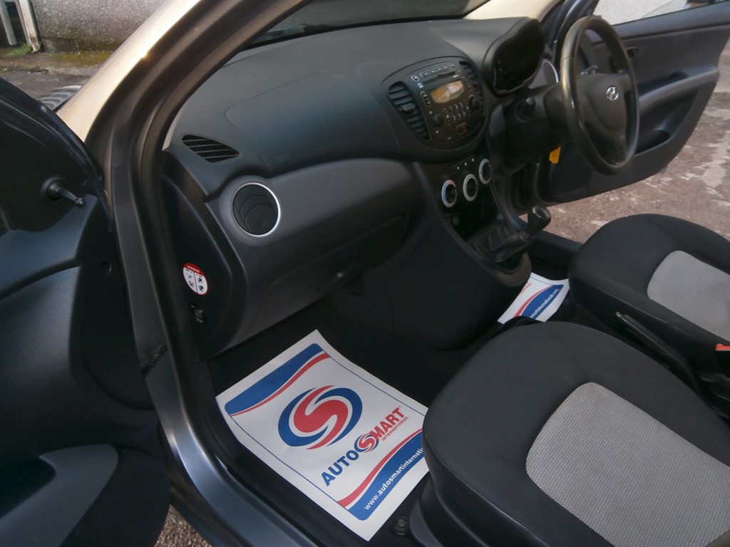 Used Hyundai i10 2010 for sale - 76933387: Photo 15