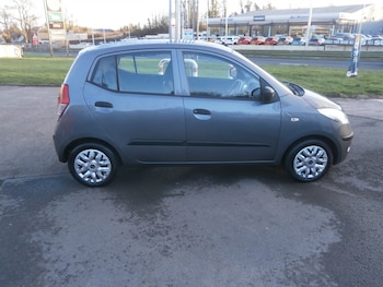 Used Hyundai i10 2010 for sale - 76933387: Photo