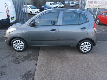 Used Hyundai i10 2010 for sale - 76933387: Photo