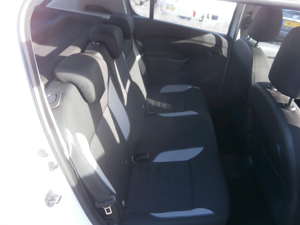 Used Dacia Sandero Stepway 2015 for sale - 76960379: Photo 14