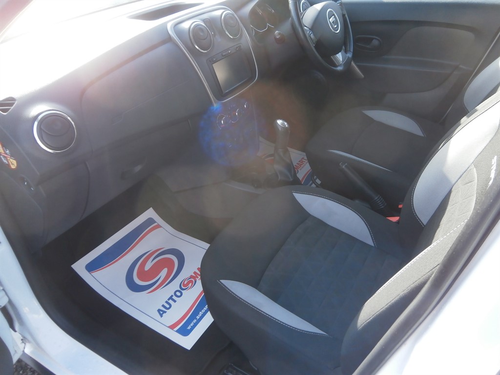 Used Dacia Sandero Stepway 2015 for sale - 76960379: Photo 18