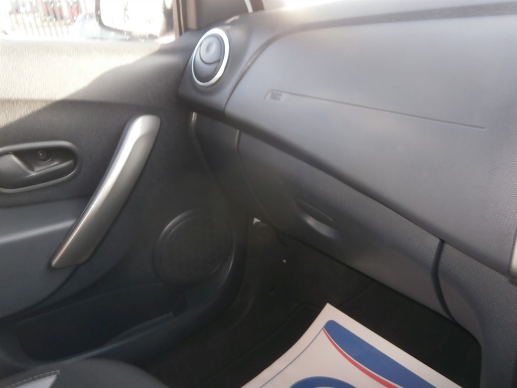 Used Dacia Sandero Stepway 2015 for sale - 76960379: Photo 20