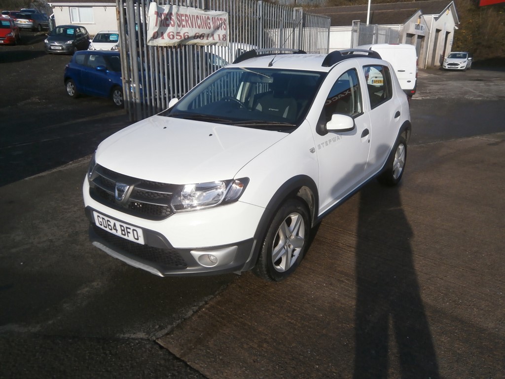 Used Dacia Sandero Stepway 2015 for sale - 76960379: Photo 4