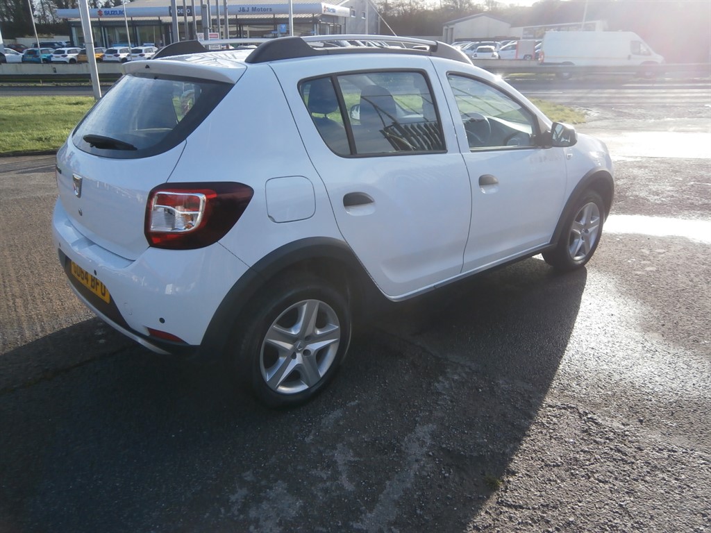 Used Dacia Sandero Stepway 2015 for sale - 76960379: Photo 5