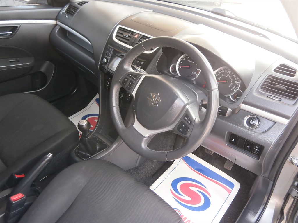 Used Suzuki Swift 2012 for sale - 76532335: Photo 13