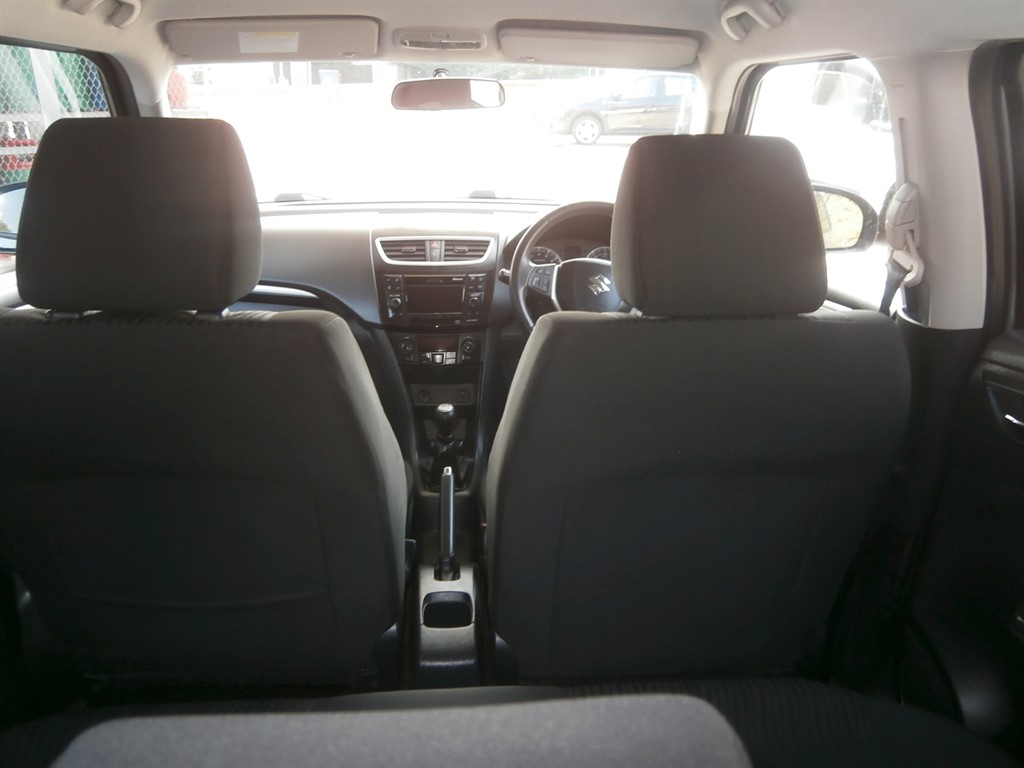 Used Suzuki Swift 2012 for sale - 76532335: Photo 15