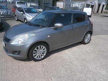 Used Suzuki Swift 2012 for sale - 76532335: Photo