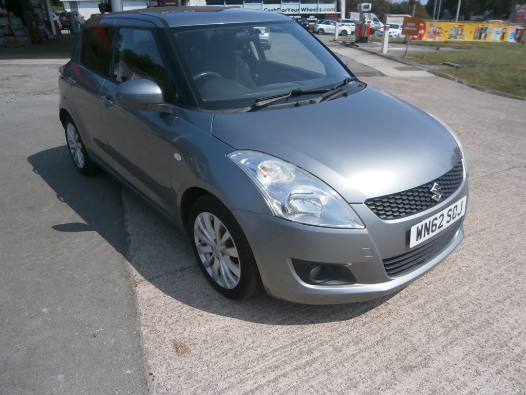 Used Suzuki Swift 2012 for sale - 76532335: Photo 4
