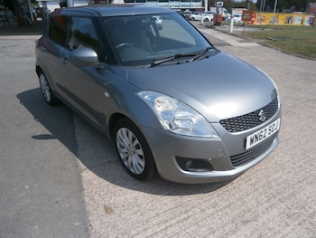 Used Suzuki Swift 2012 for sale - 76532335: Photo