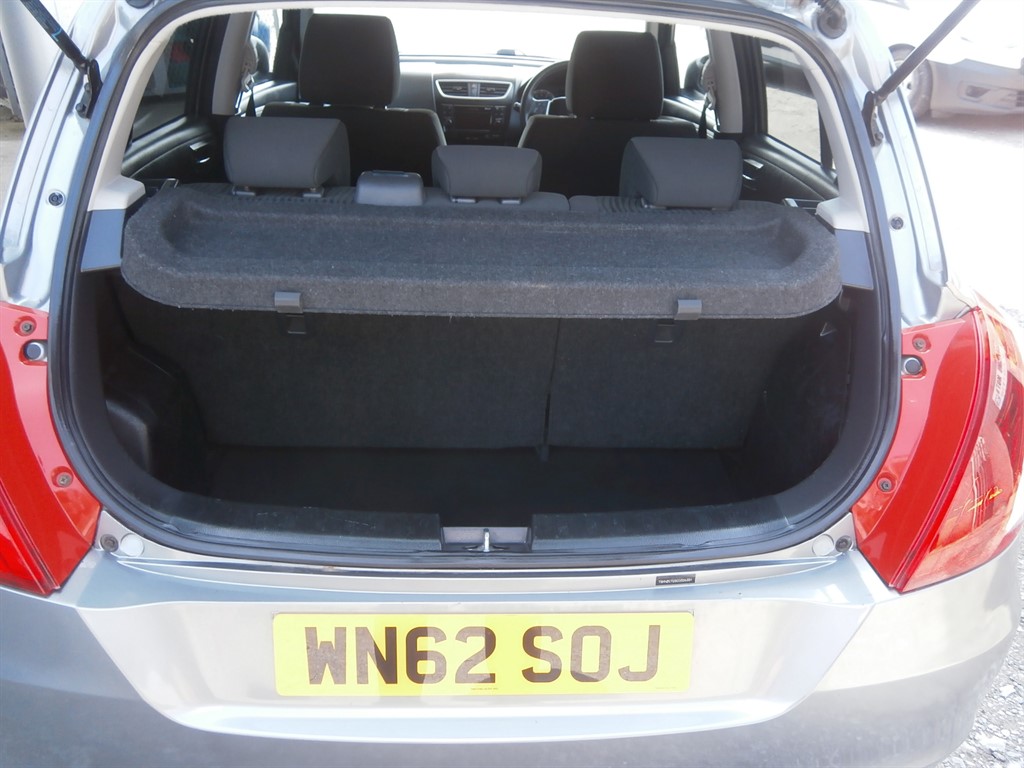 Used Suzuki Swift 2012 for sale - 76532335: Photo 9