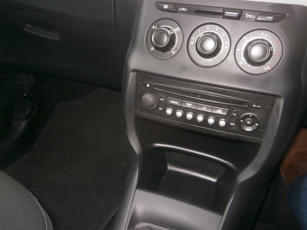 Used Citroen C3 2012 for sale - 77592483: Photo 19