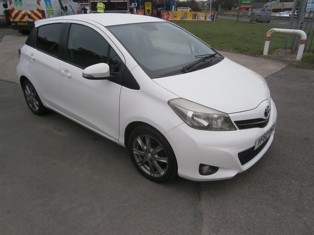 Used Toyota Yaris 2013 for sale - 76184136: Photo 1