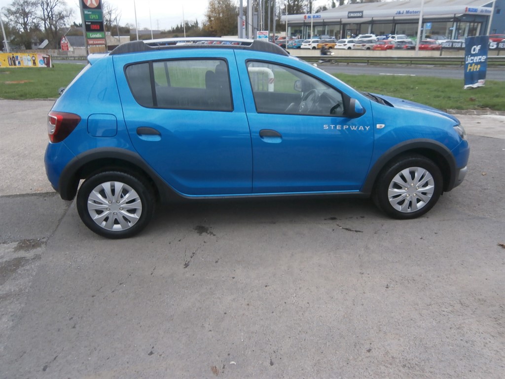 Used Dacia Sandero Stepway 2014 for sale - 76344245: Photo 4