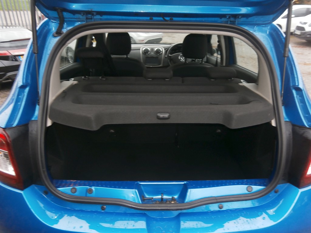 Used Dacia Sandero Stepway 2014 for sale - 76344245: Photo 9