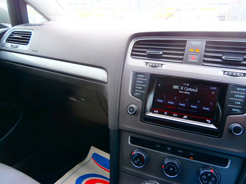 Used Volkswagen Golf 2013 for sale - 78199209: Photo 21