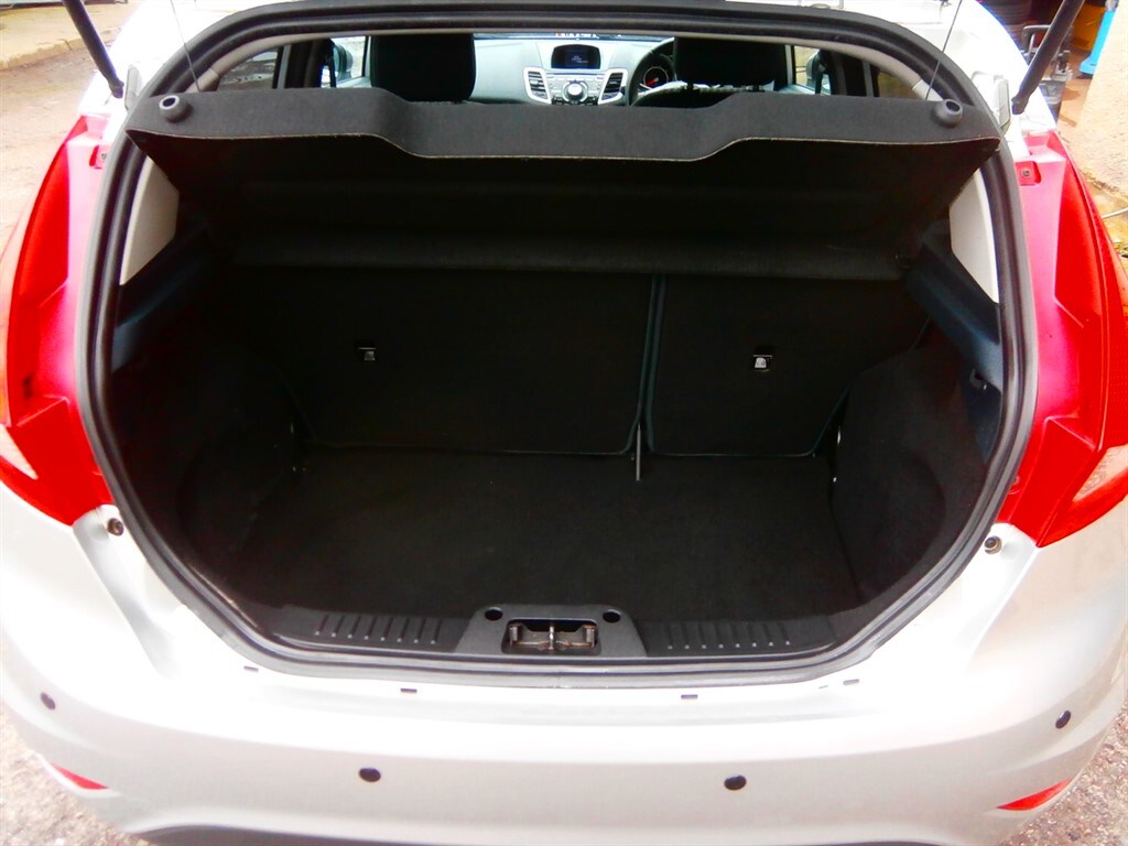 Used Ford Fiesta 2012 for sale - 77557003: Photo 10