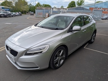Used Volvo V40 2016 for sale - 78488532: Photo