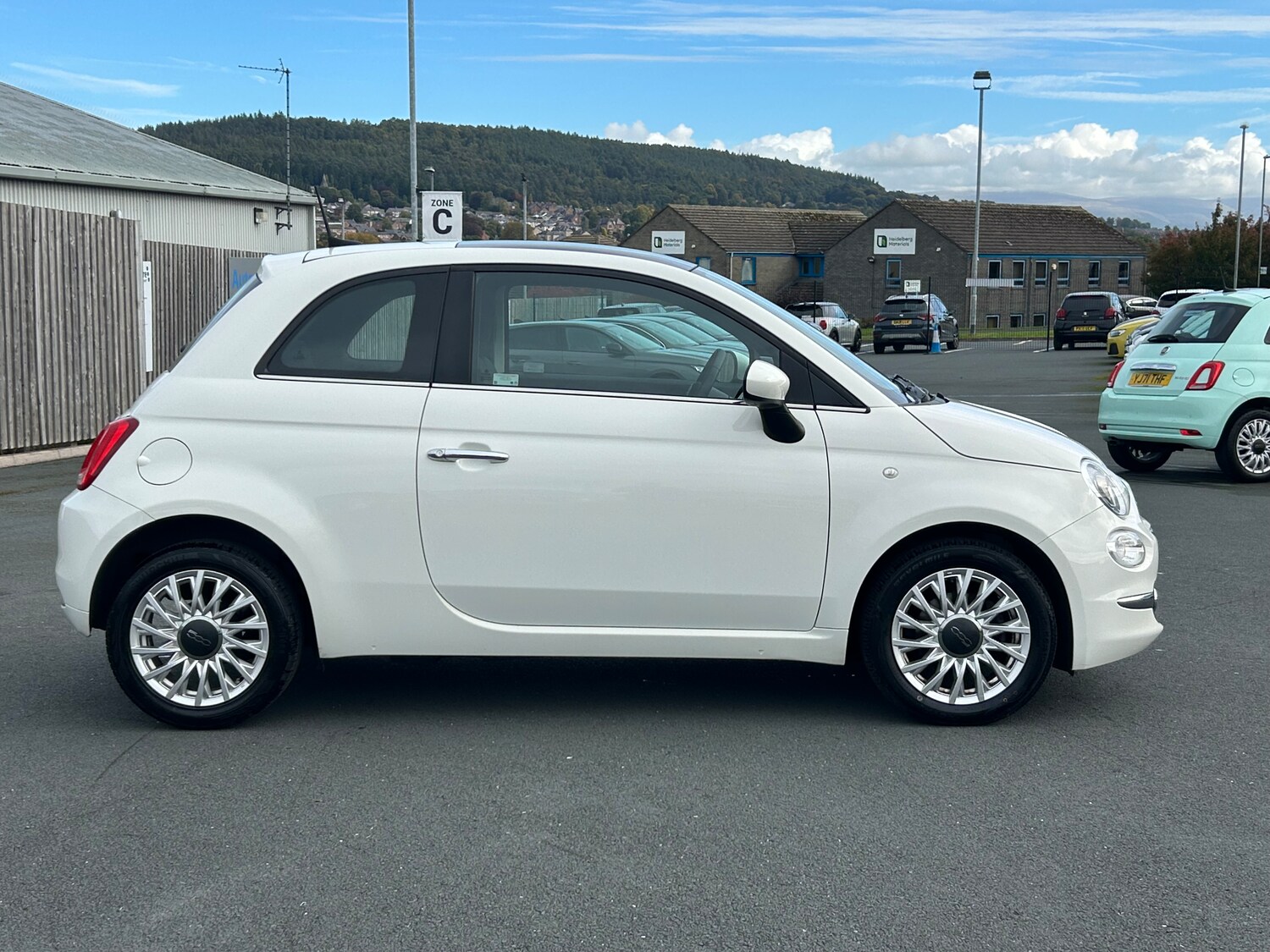 Used Fiat 500 2023 for sale - 75962431: Photo 2