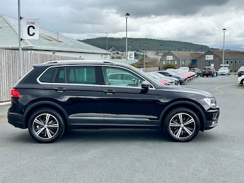 Used Volkswagen Tiguan 2017 for sale - 75453242: Photo