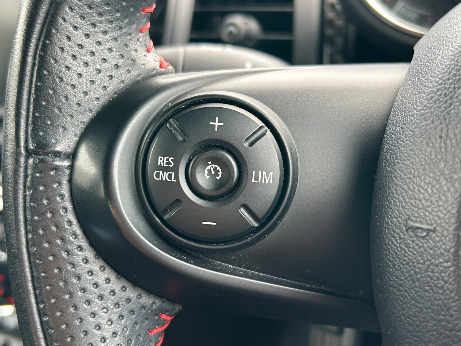 Vehicle 33