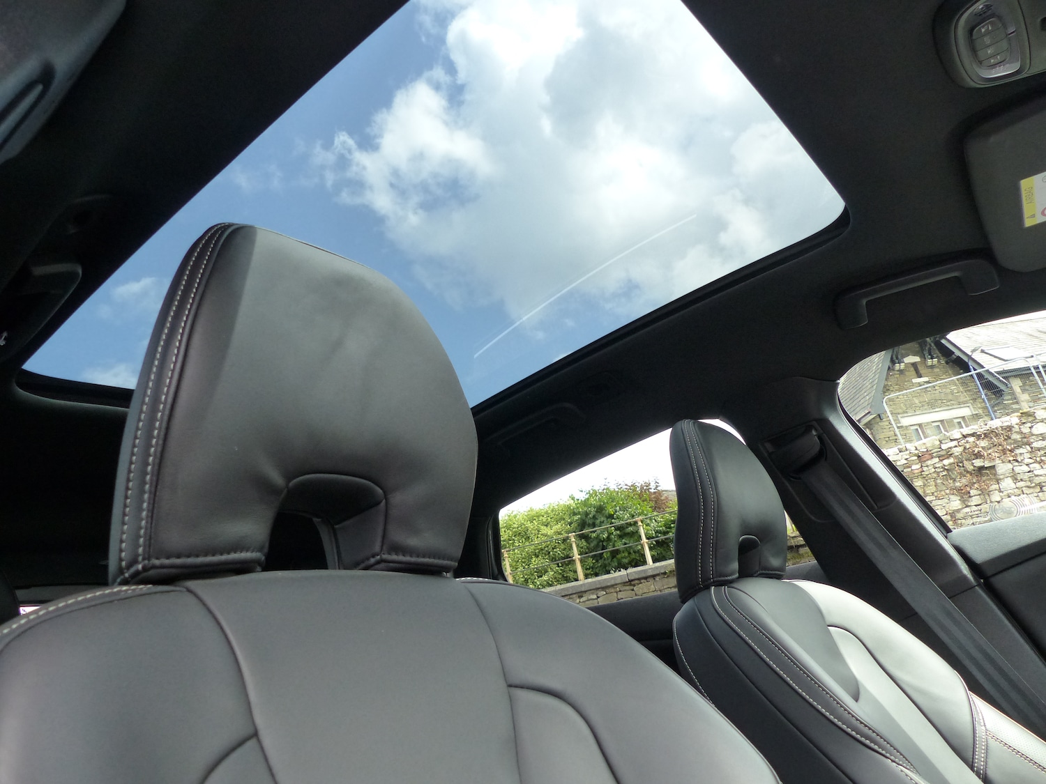 Used Volvo V40 2019 for sale - 76143903: Photo 12