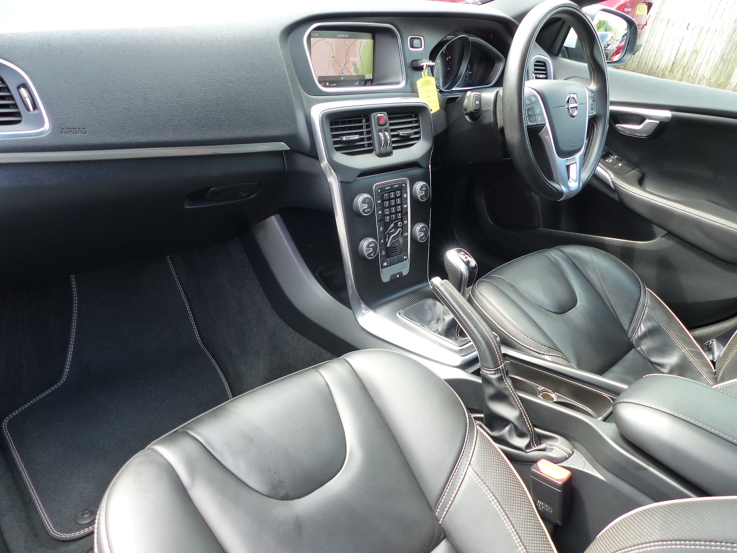 Used Volvo V40 2019 for sale - 76143903: Photo 7