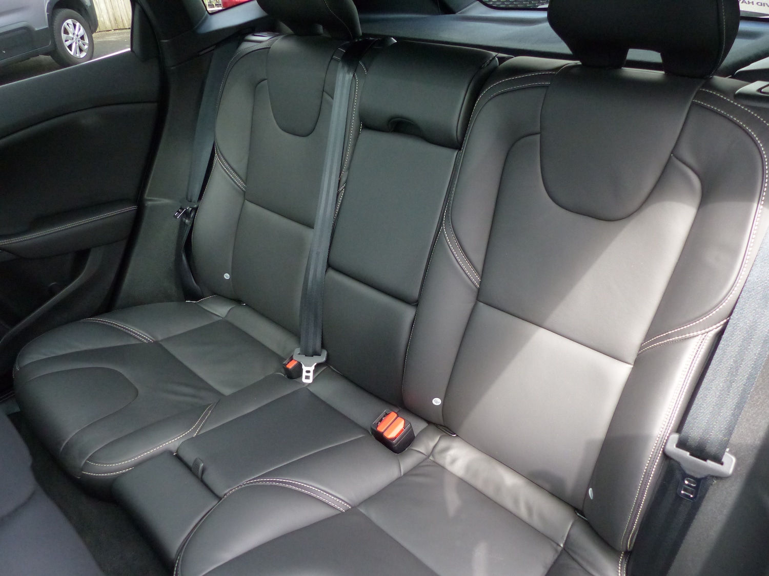 Used Volvo V40 2019 for sale - 76143903: Photo 8