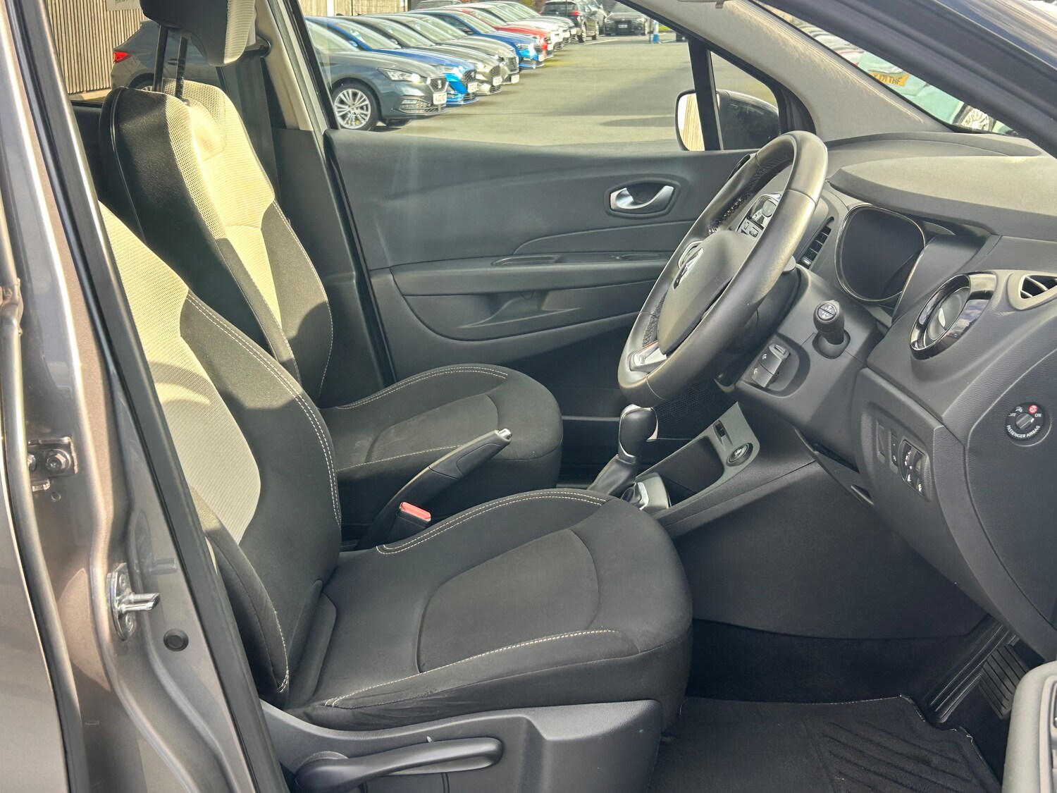 Used Renault Captur 2019 for sale - 76077435: Photo 18