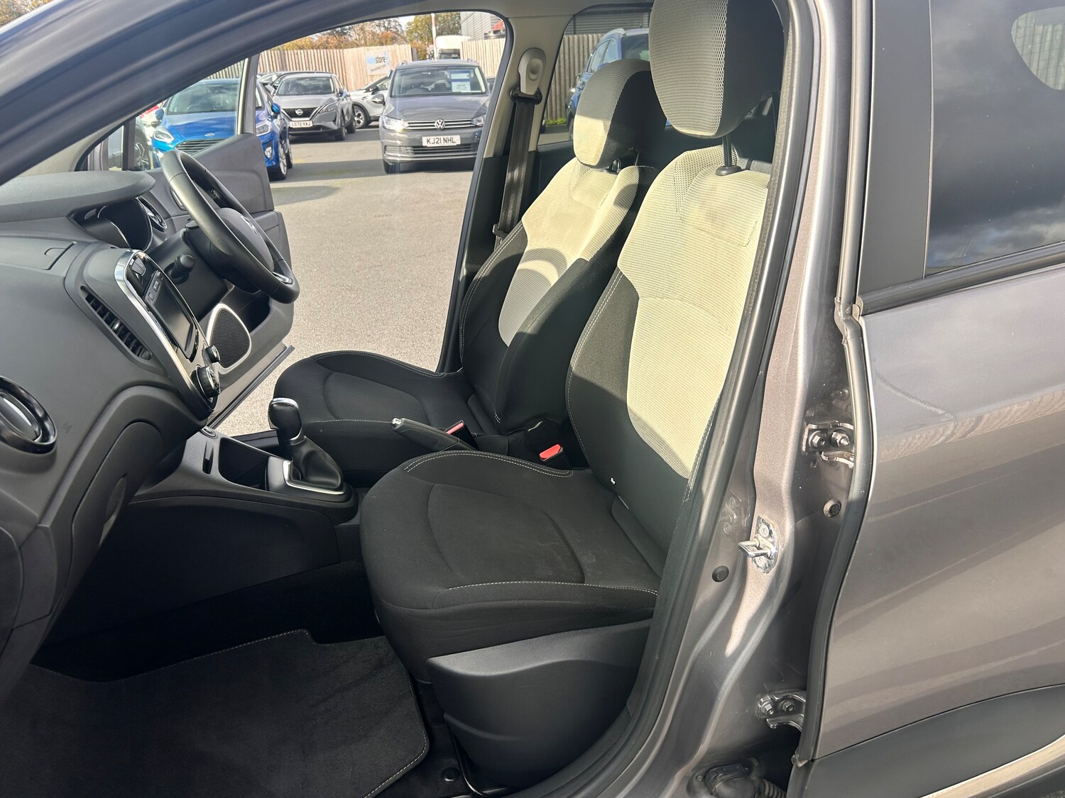 Used Renault Captur 2019 for sale - 76077435: Photo 24