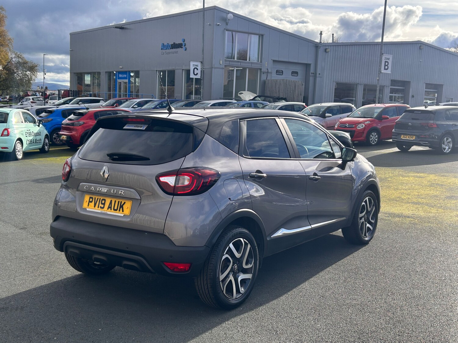 Used Renault Captur 2019 for sale - 76077435: Photo 3