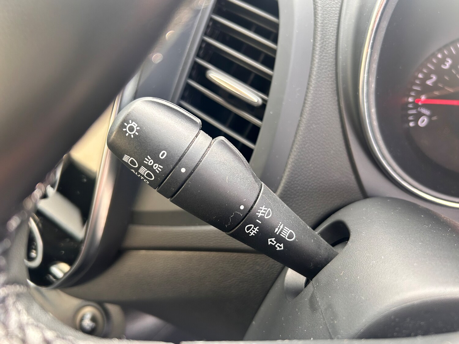 Used Renault Captur 2019 for sale - 76077435: Photo 32