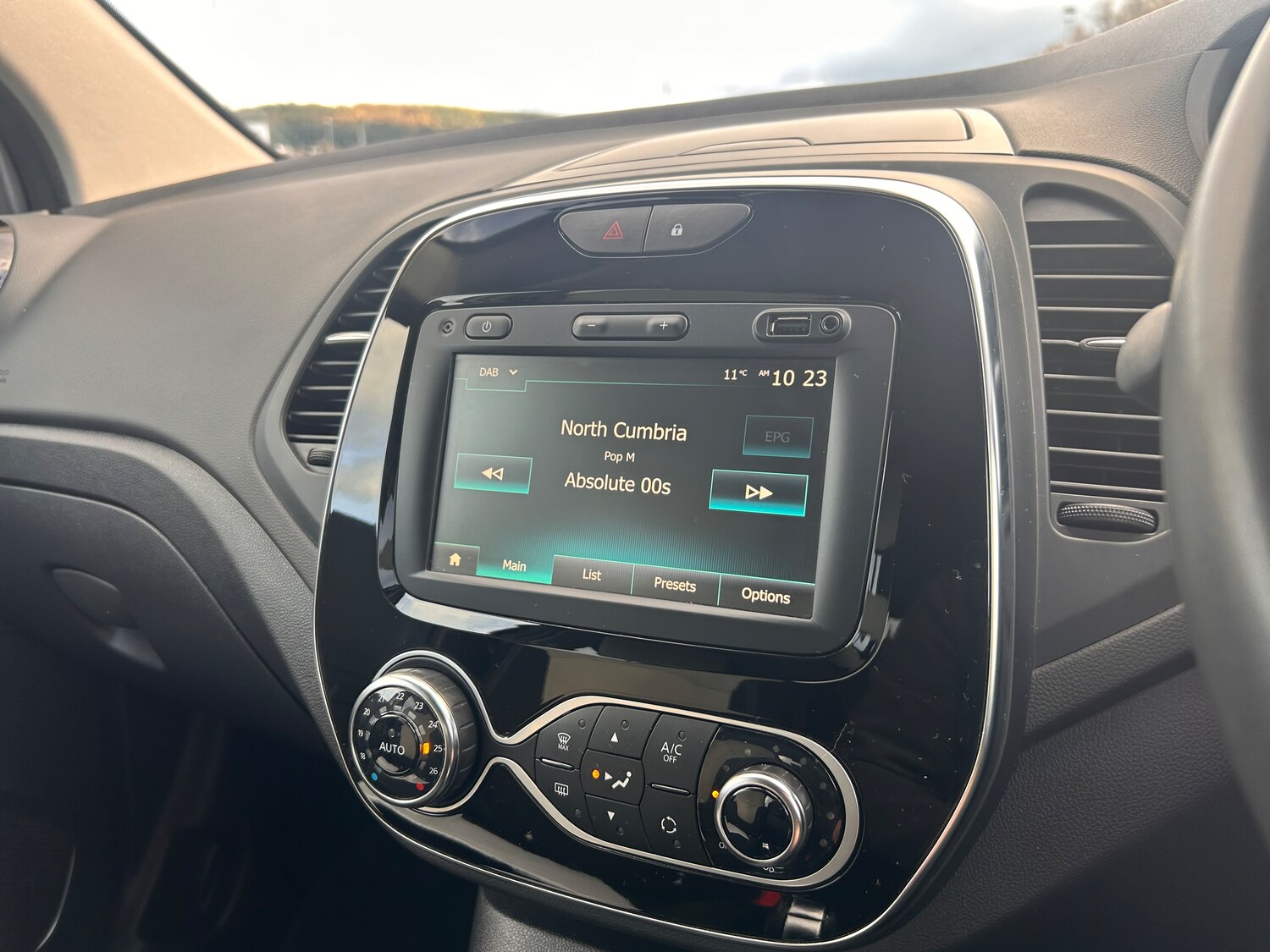 Used Renault Captur 2019 for sale - 76077435: Photo 33