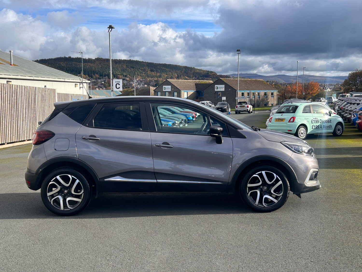Used Renault Captur 2019 for sale - 76077435: Photo 4