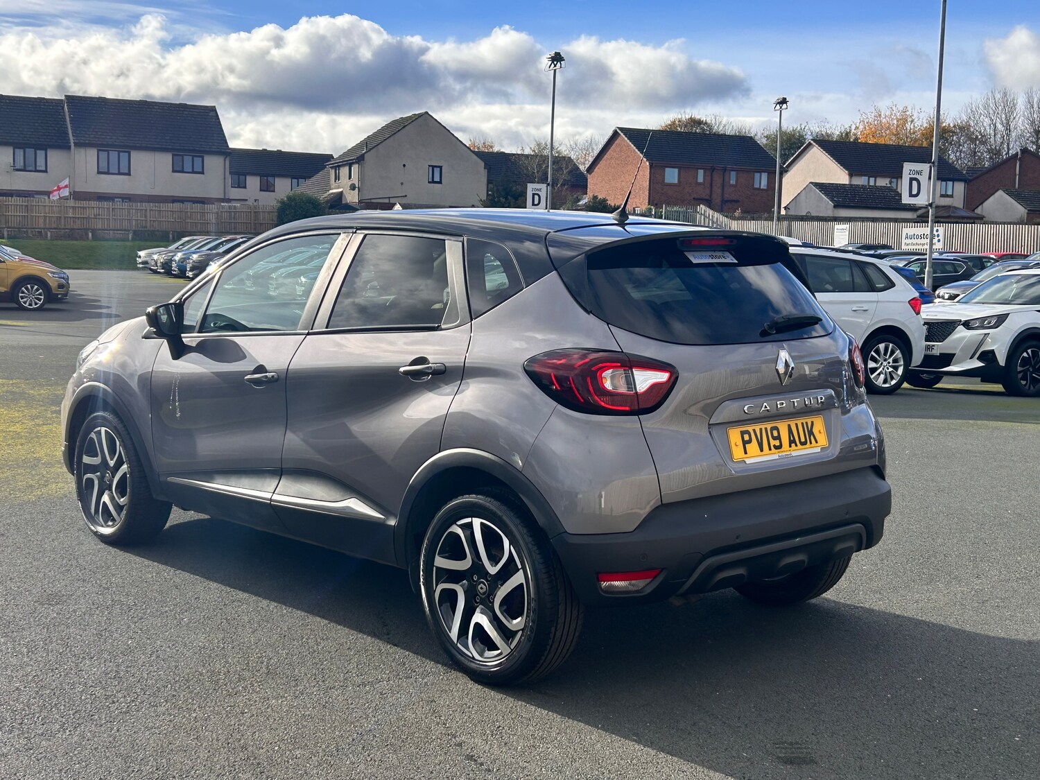 Used Renault Captur 2019 for sale - 76077435: Photo 5