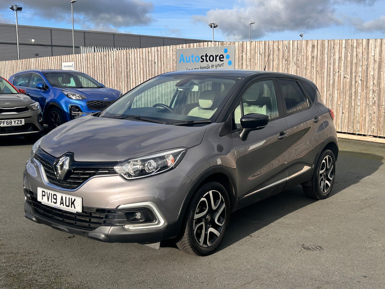Used Renault Captur 2019 for sale - 76077435: Photo 7