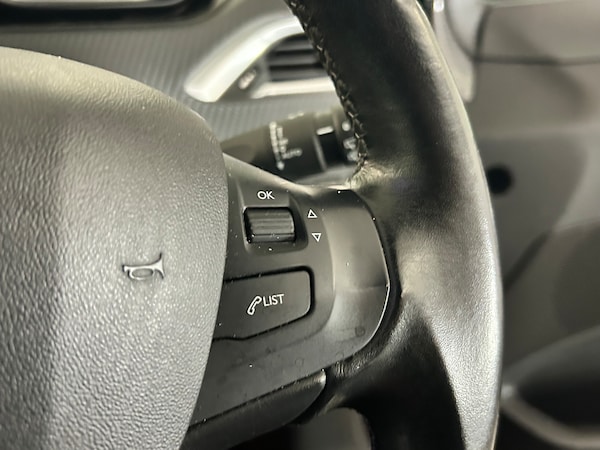 Used Peugeot 2008 2019 for sale - 74753705: Photo 39