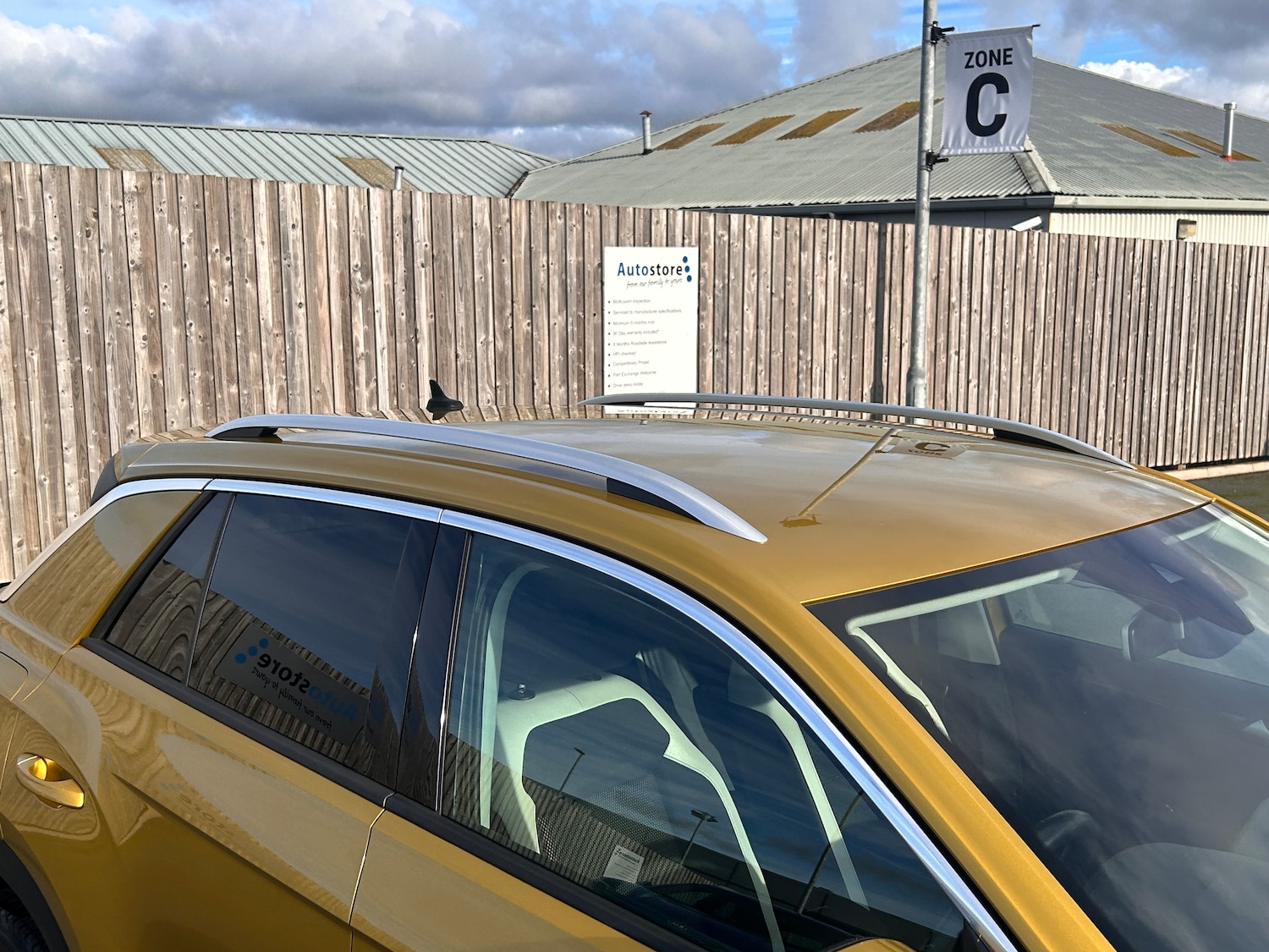 Used Volkswagen T-Roc 2018 for sale - 76113754: Photo 12