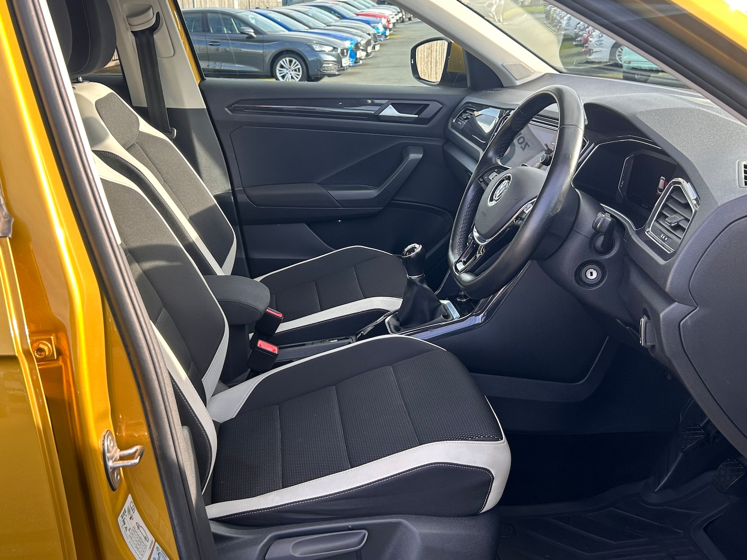 Used Volkswagen T-Roc 2018 for sale - 76113754: Photo 21