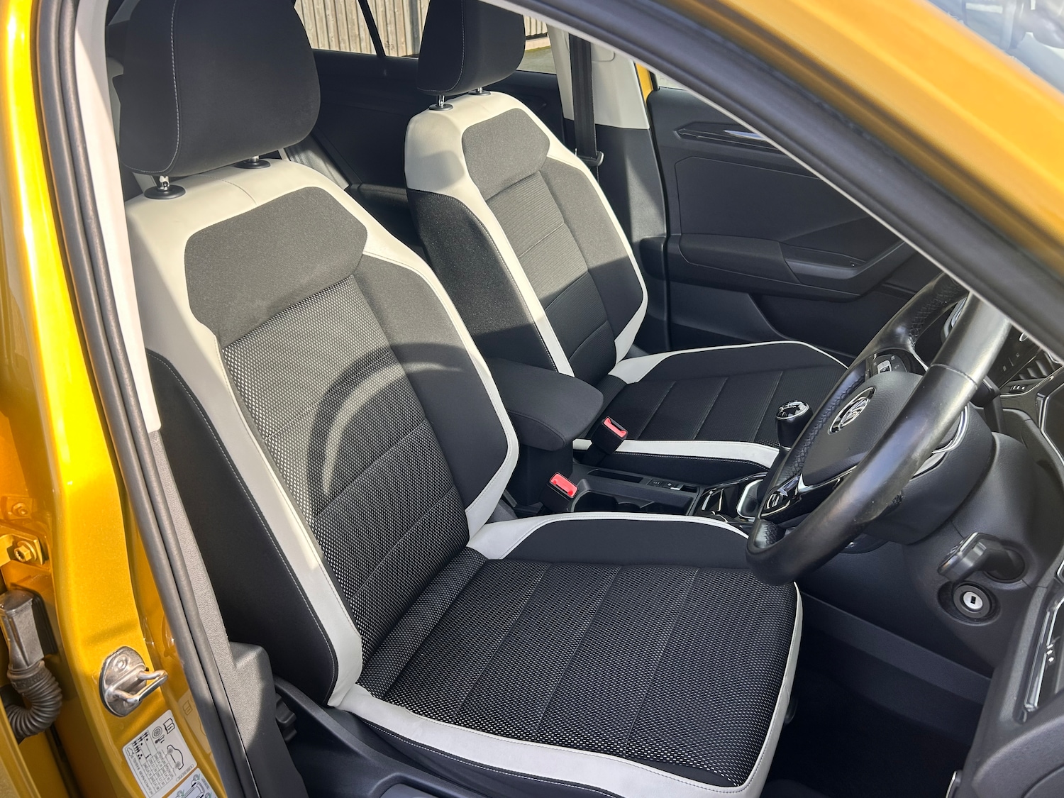 Used Volkswagen T-Roc 2018 for sale - 76113754: Photo 24