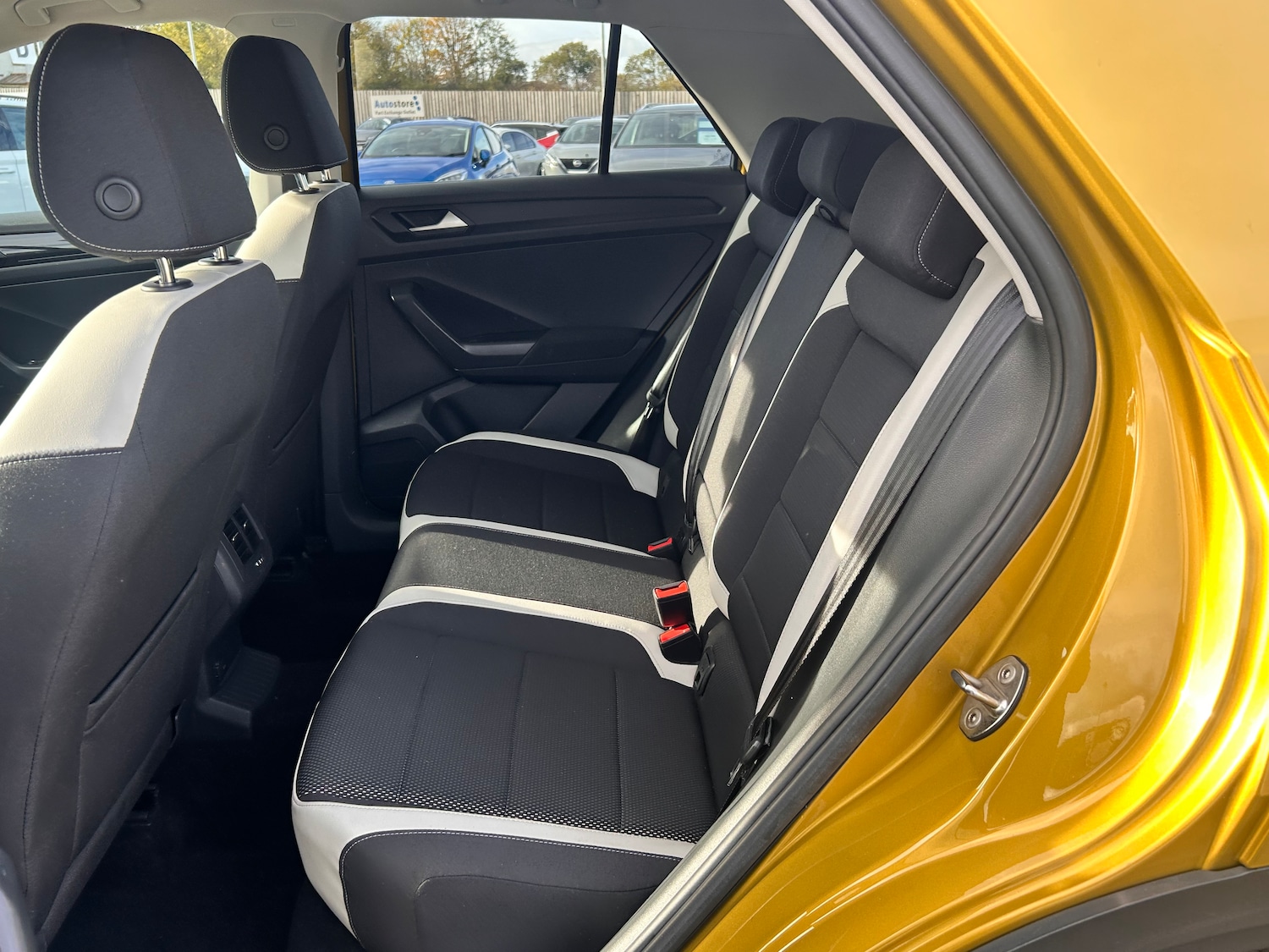 Used Volkswagen T-Roc 2018 for sale - 76113754: Photo 28