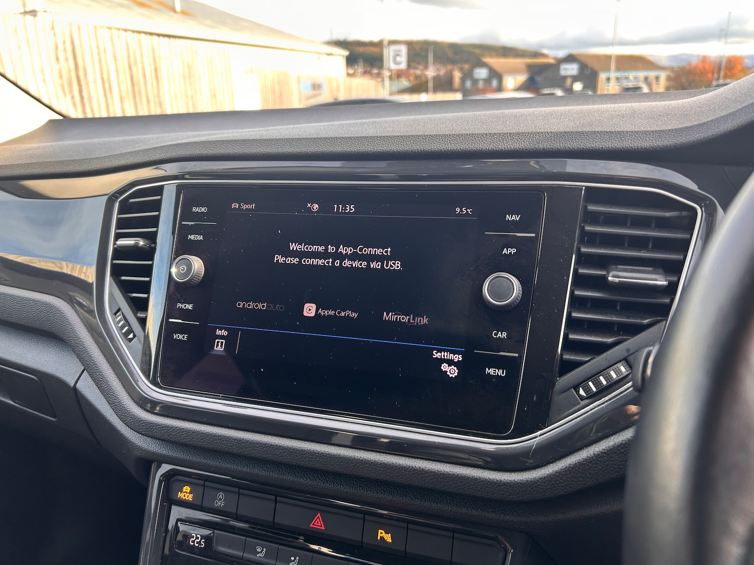 Used Volkswagen T-Roc 2018 for sale - 76113754: Photo 41