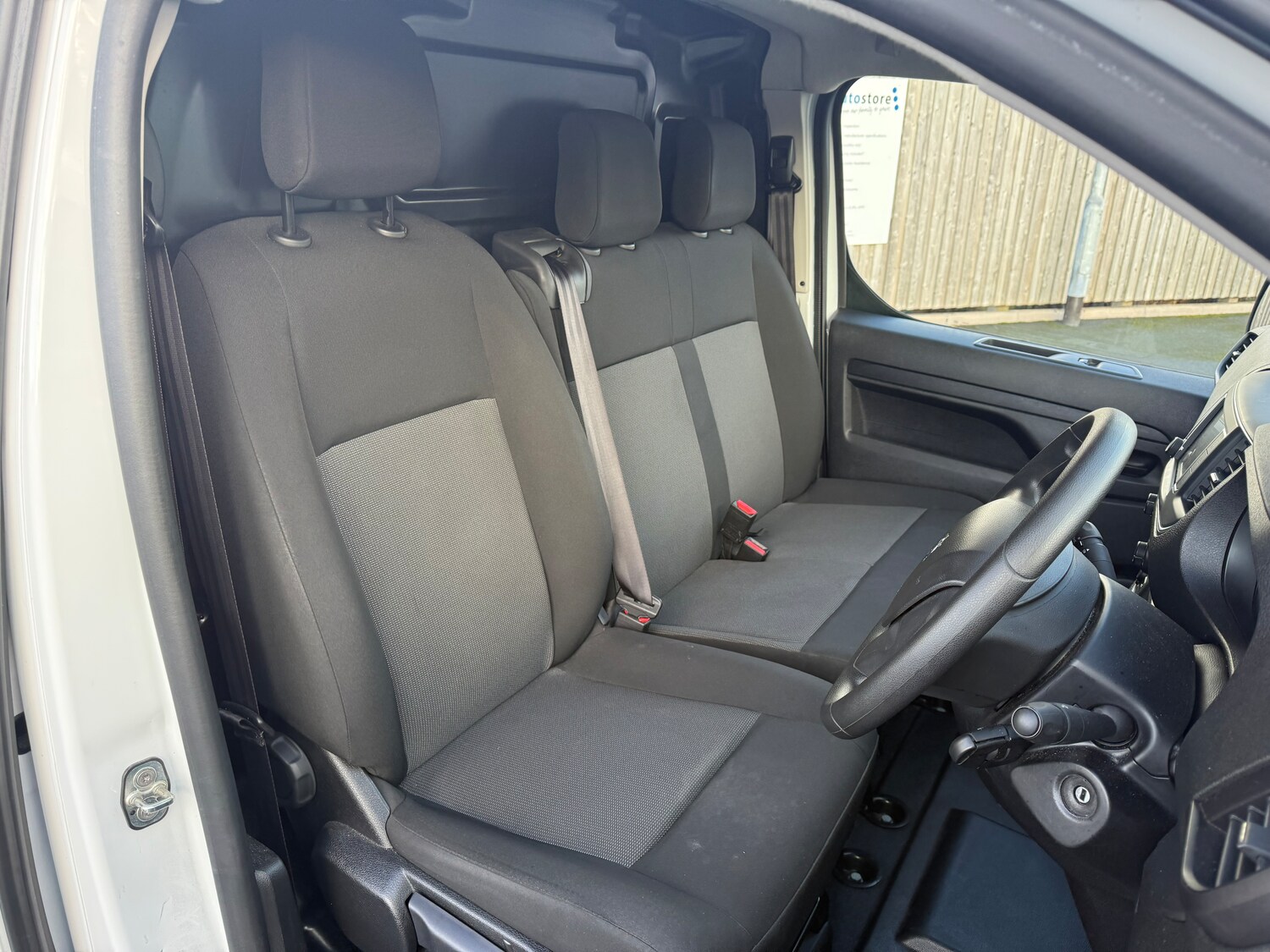 Used Peugeot Expert 2024 for sale - 76411745: Photo 12