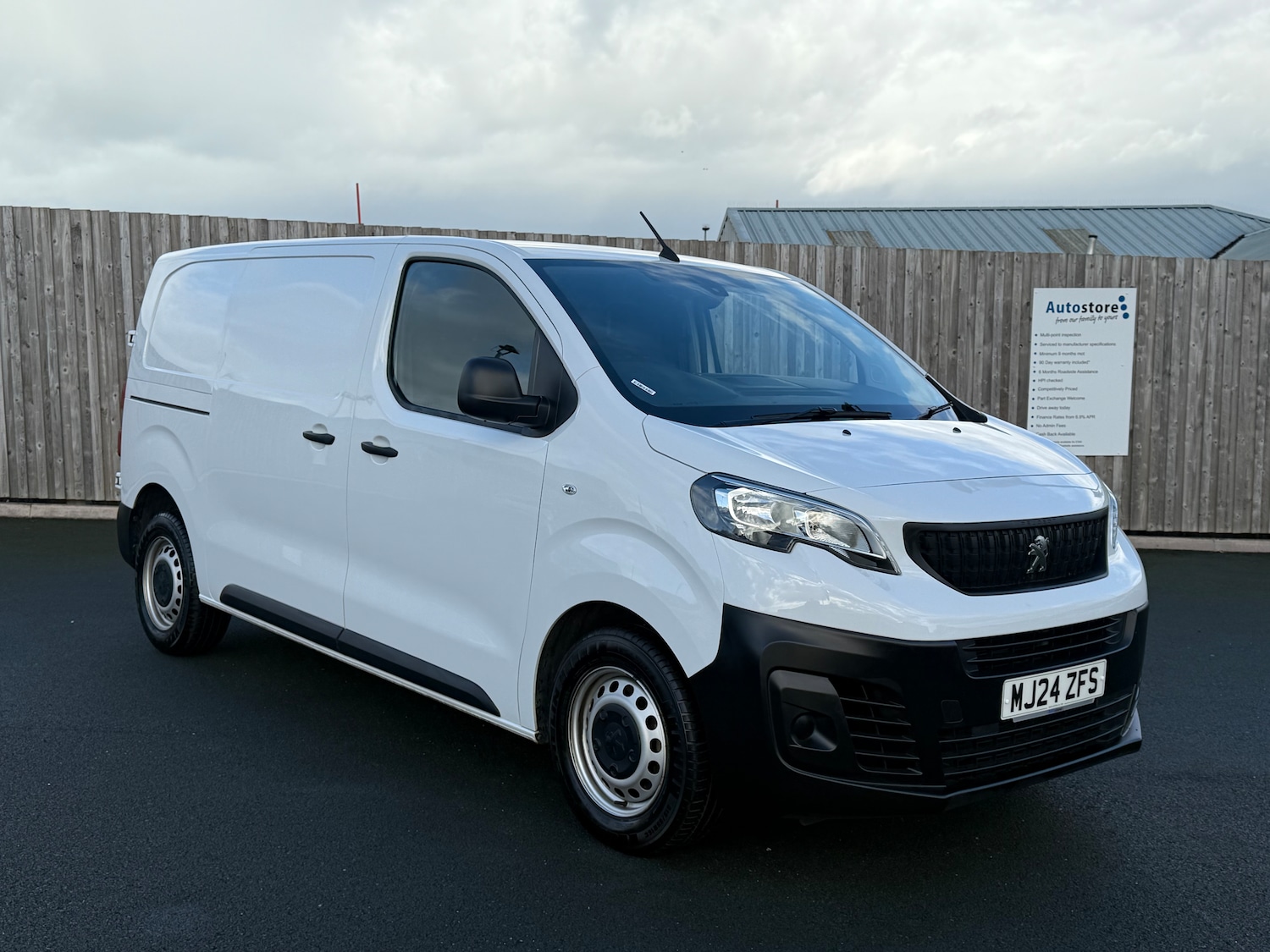 Used Peugeot Expert 2024 for sale - 76411745: Photo 2