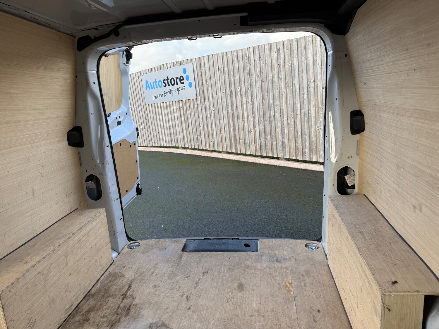 Used Peugeot Expert 2024 for sale - 76411745: Photo 32