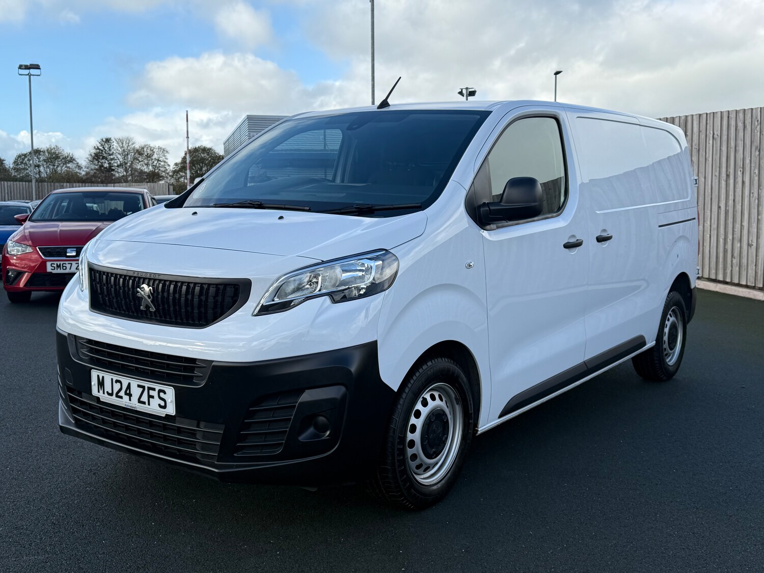 Used Peugeot Expert 2024 for sale - 76411745: Photo 4