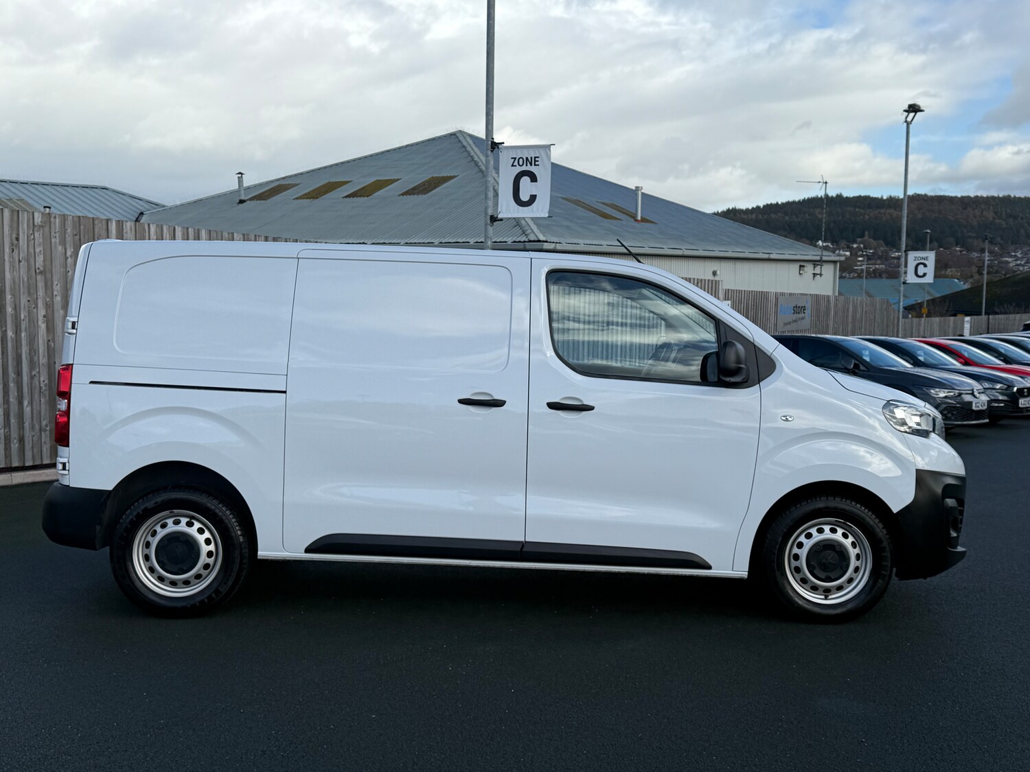 Used Peugeot Expert 2024 for sale - 76411745: Photo 9