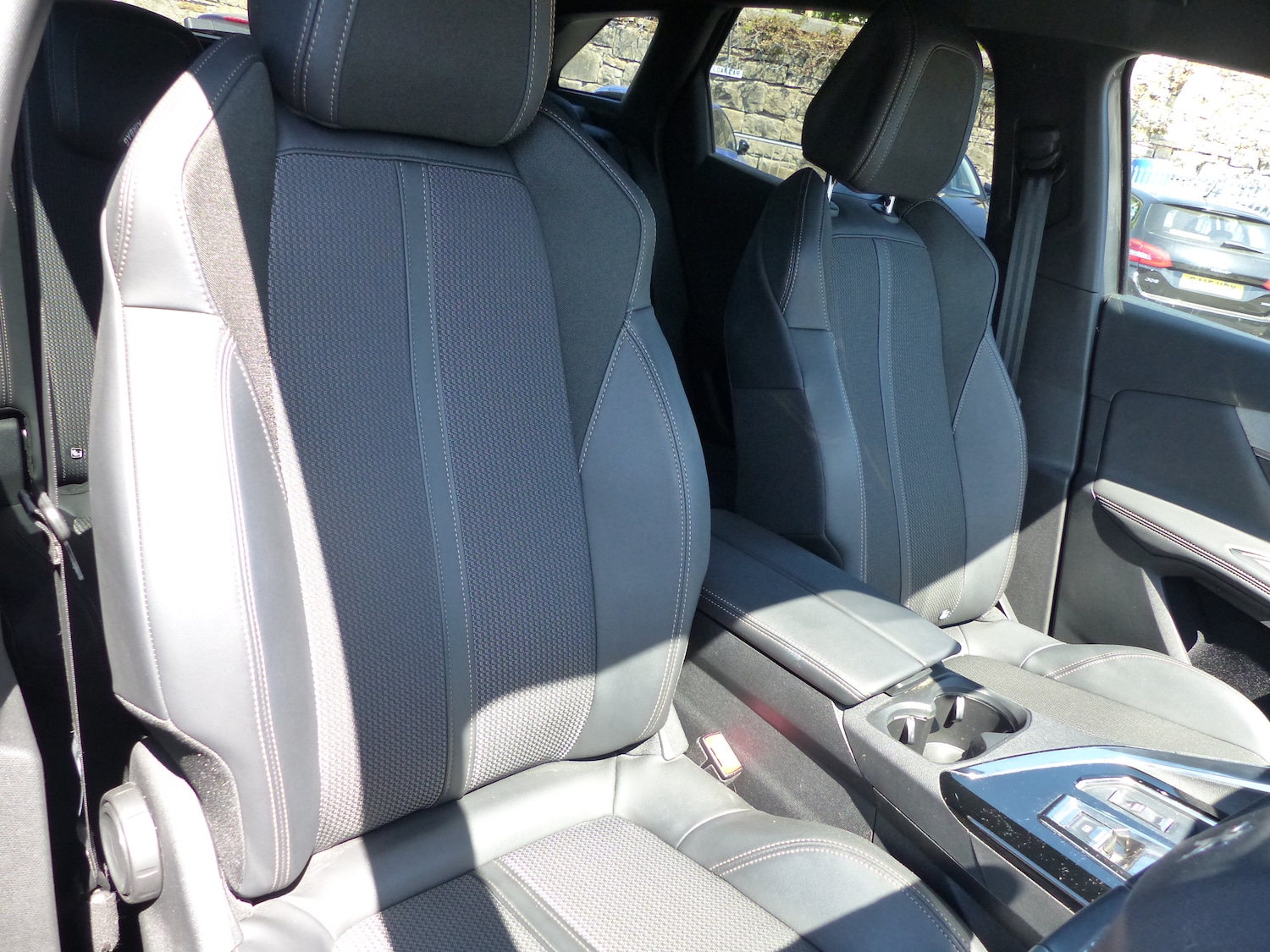 Used Peugeot 3008 2023 for sale - 75975038: Photo 5