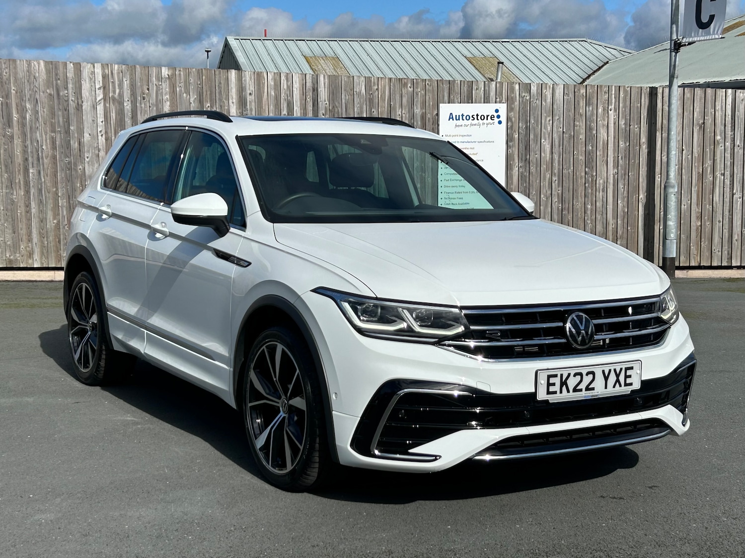 Used Volkswagen Tiguan 2022 for sale - 75975240: Photo 1