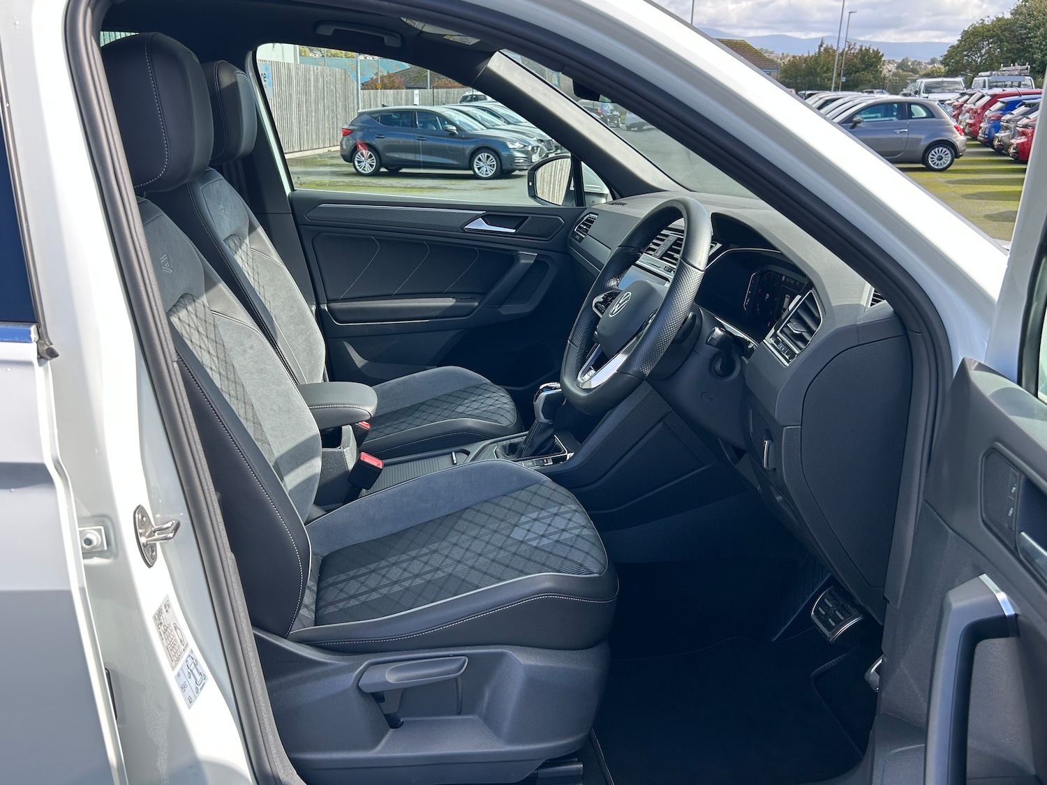 Used Volkswagen Tiguan 2022 for sale - 75975240: Photo 26