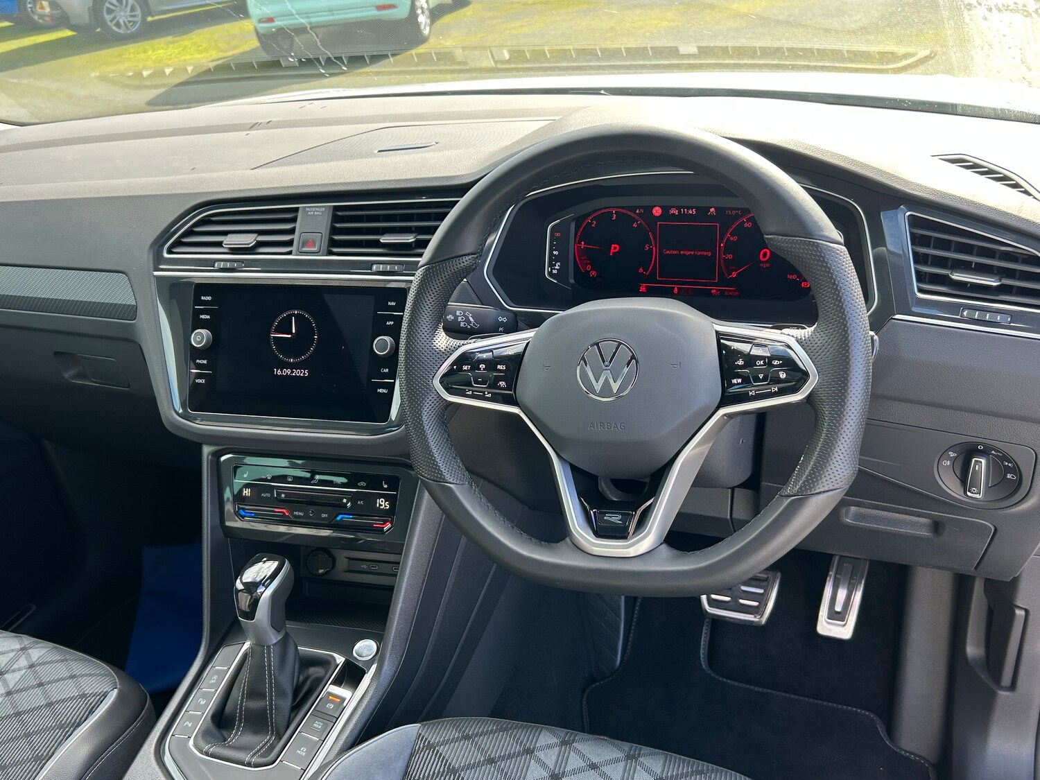 Used Volkswagen Tiguan 2022 for sale - 75975240: Photo 31